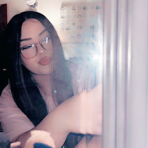 Meet your Posher, Mireya